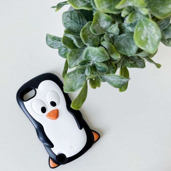 Griffin KaZoo! Penguin Kids iPod Touch 5th/6th Gen Protective Silicone Case EUC - Picture 1 of 10